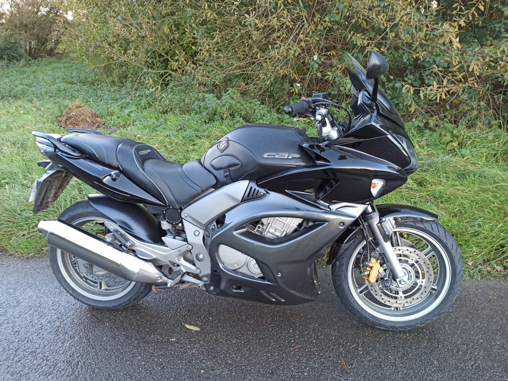 cbf1000te3.jpg